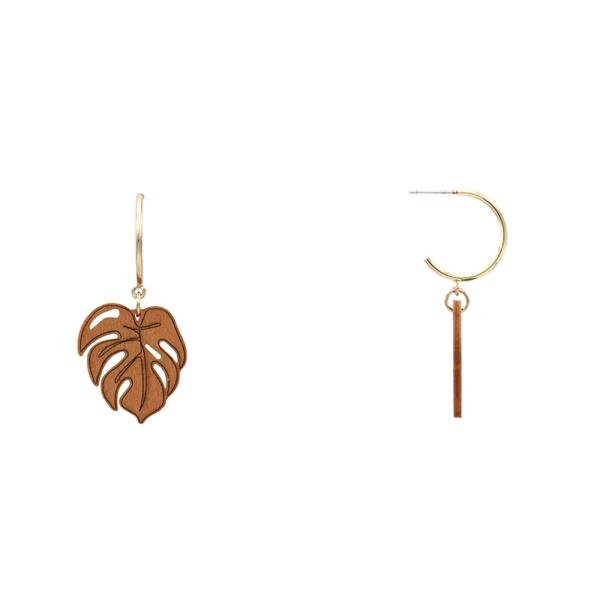 HOOP W WOOD MONSTERA LEAF EARRING