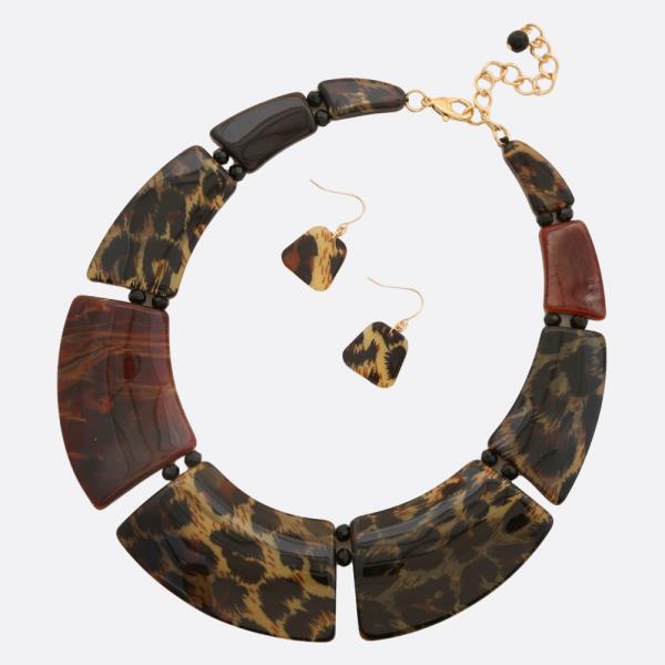 ACETATE TWO TONE STATEMENT NECKLACE