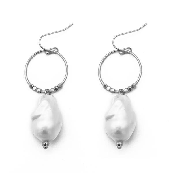 LARGE PEARL DANGLE EARRING