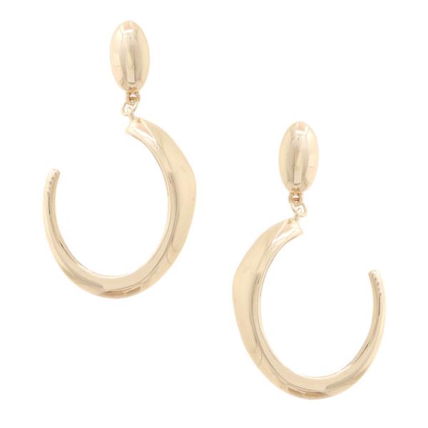 OVAL OPEN CIRCLE EARRING