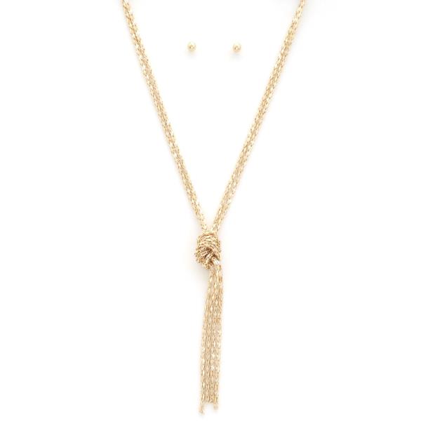KNOT CHAIN METAL NECKLACE