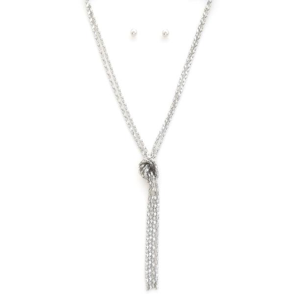KNOT CHAIN METAL NECKLACE