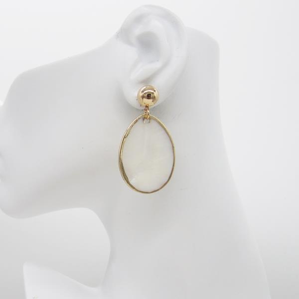 TEARDROP METAL EARRING