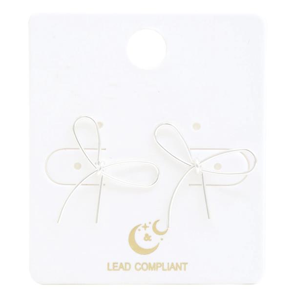 THIN WIRE BOW METAL EARRING