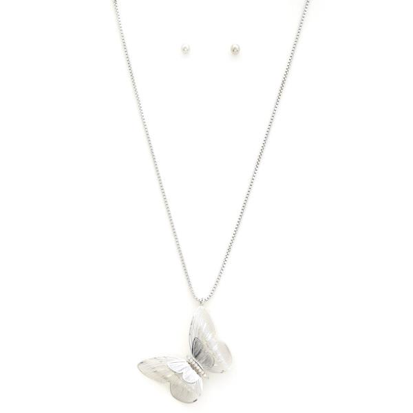 DOUBLE BUTTERFLY PENDANT METAL NECKLACE