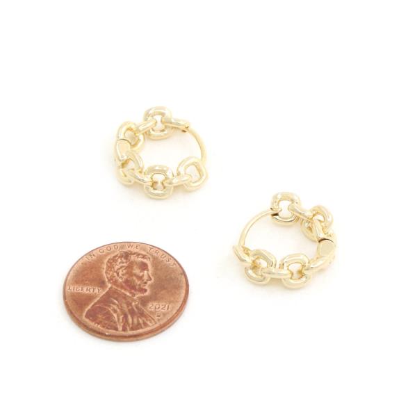 SODAJO CURB LINK GOLD DIPPED EARRING