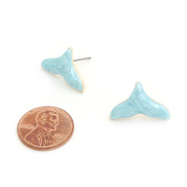 WHALE TAIL EARRING
