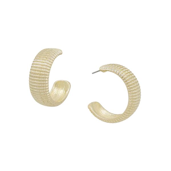 TEXTURED FOB METAL THICK HOOP EARRING