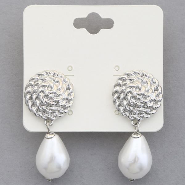 TEARDROP PEARL BEAD ROUND METAL EARRING