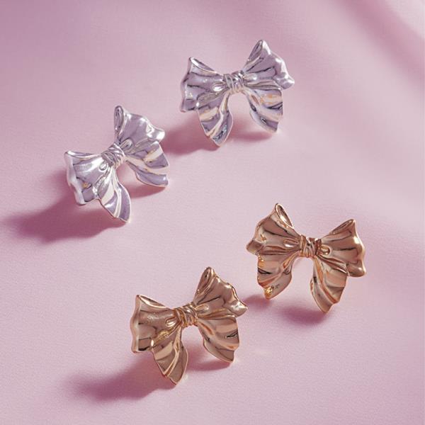 BOW SHAPED METAL POST EARRING