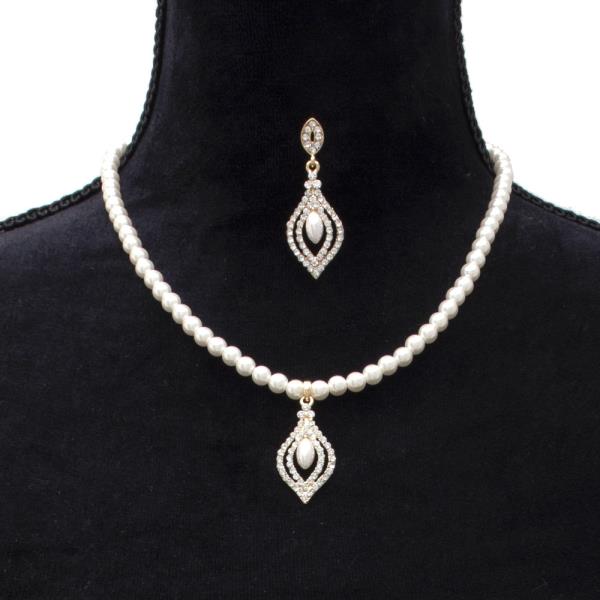 POINTED OVAL PEARL BEAD RHINESTONE NECKLACE