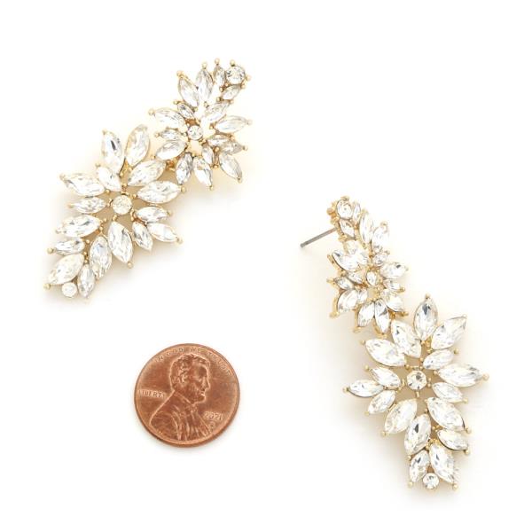 FLOWER SHAPE RHINESTONE EARRING