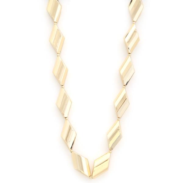 POINTED OVAL METAL NECKLACE