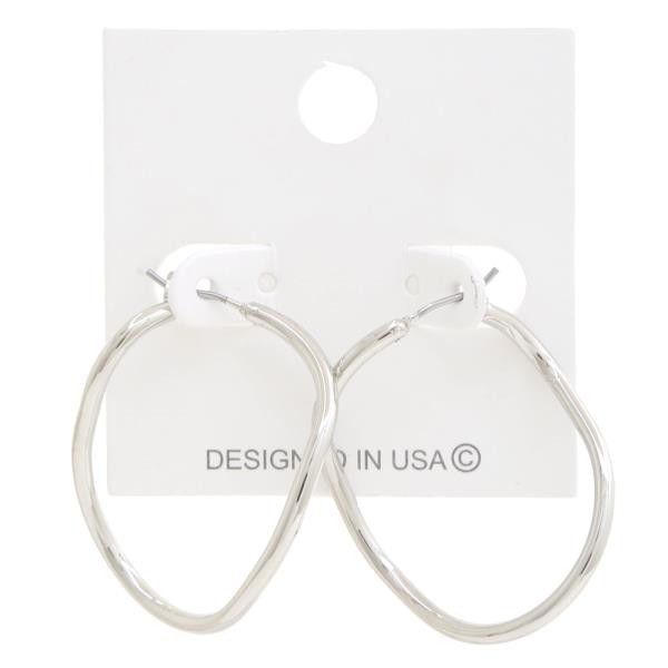 METAL INFINITY DANGLE EARRING