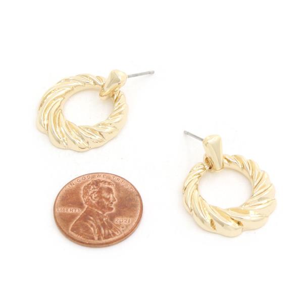 SODAJO ROUND METAL GOLD DIPPED EARRING