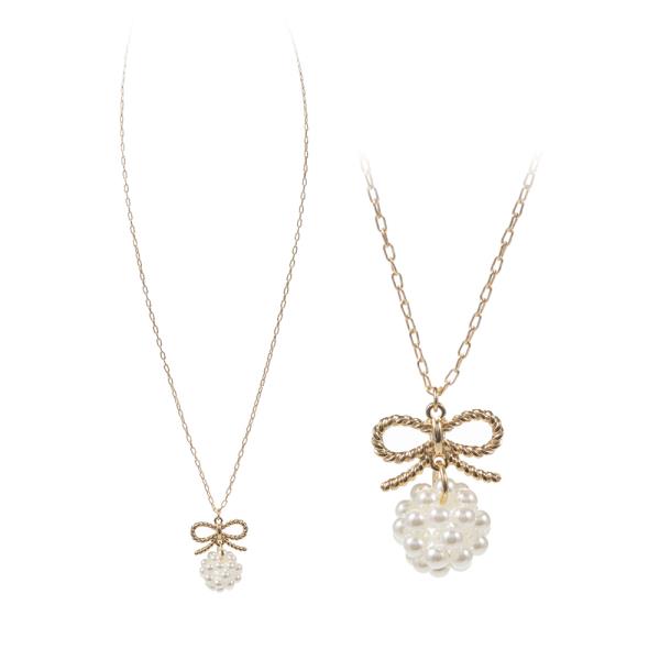 PEARL BEADED BALL WITH BOW PENDANT SHORT NECKLACE