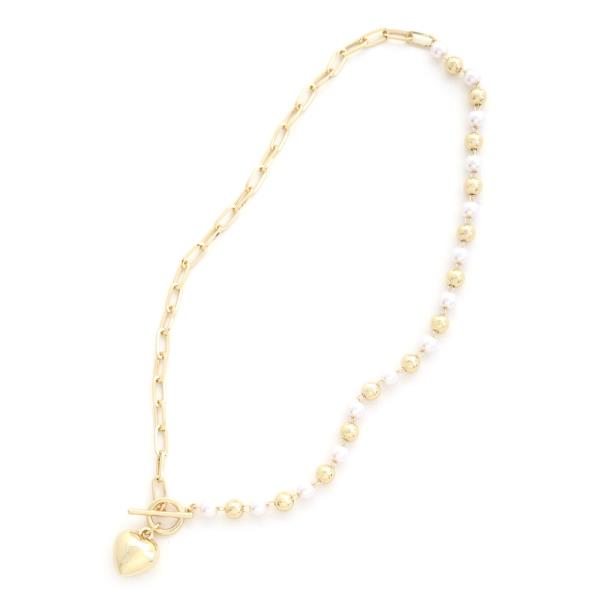 SODAJO PUFFY HEART CHARM PEARL BEAD OVAL LINK TOGGLE CLASP NECKLACE