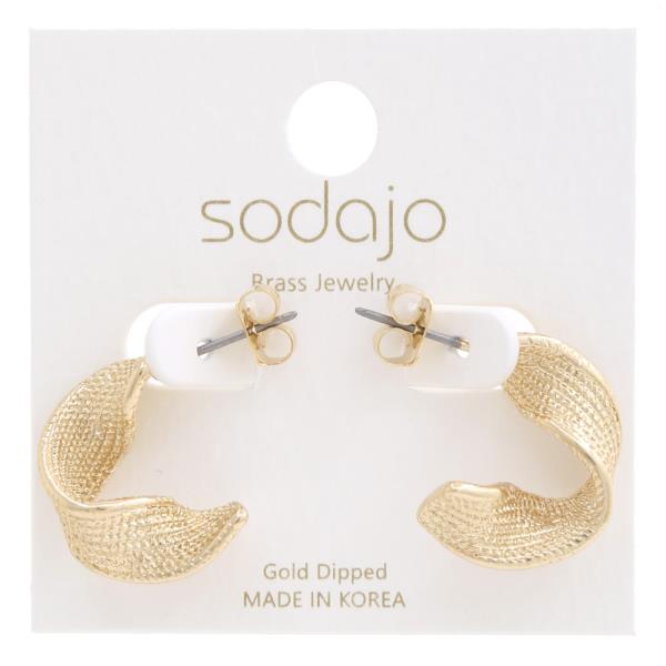 SODAJO CURVE METAL GOLD DIPPED EARRING