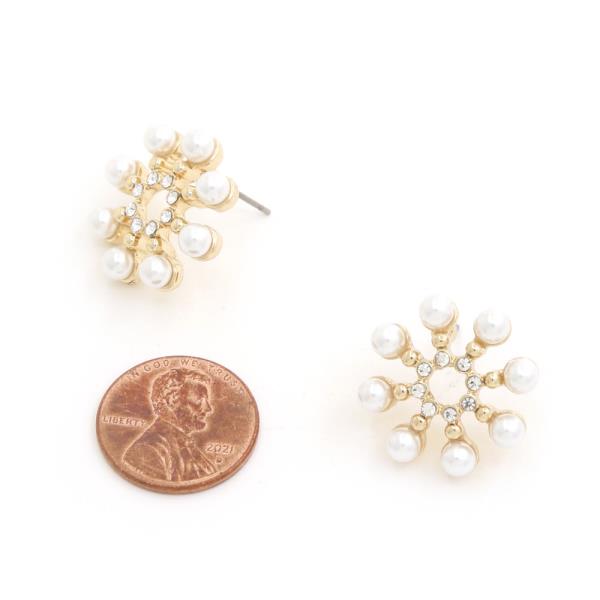 SODAJO FLOWER PEARL BEAD GOLD DIPPED EARRING