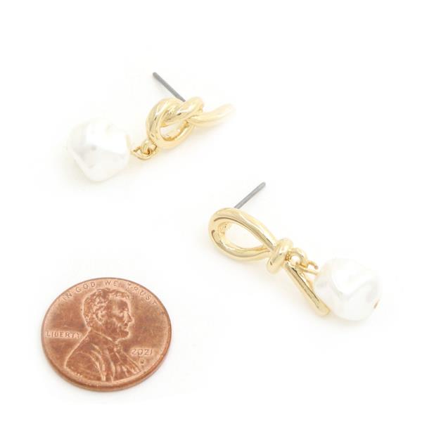 SODAJO KNOT PEARL BEAD GOLD DIPPED EARRING