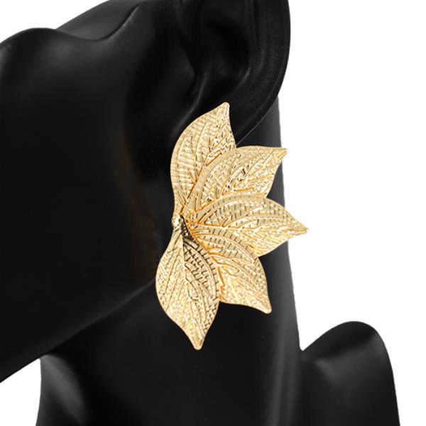 METAL LEAF POST EARRING