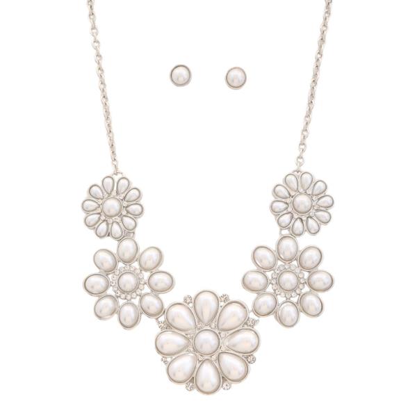 PEARL FLOWER STATEMENT NECKLACE EARRING SET