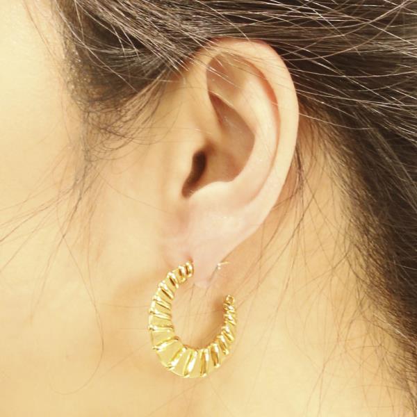 14K GOLD/WHITE GOLD DIPPED SPIRAL WAVE POST EARRINGS