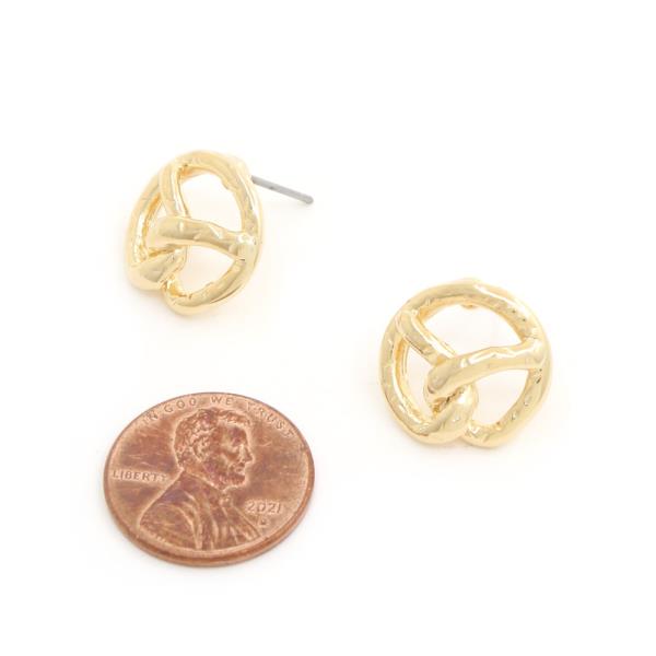 SODAJO ROUND METAL GOLD DIPPED EARRING