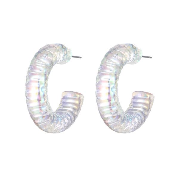 TRANSLUCENT RIPPLE HOOP EARRING