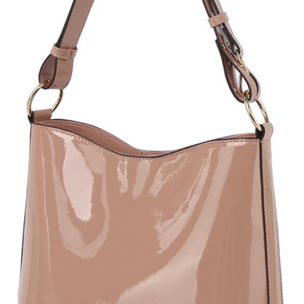 GLOSSY QUILTED SHOULDER BAG