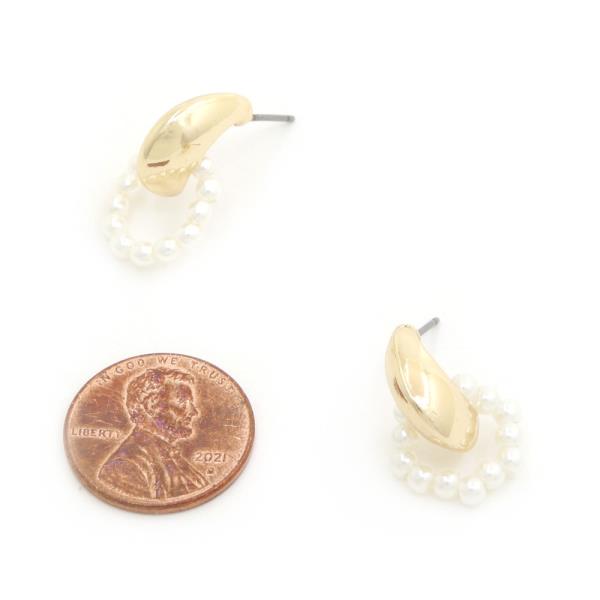 SODAJO PEARL HOOP METAL GOLD DIPPED EARRING