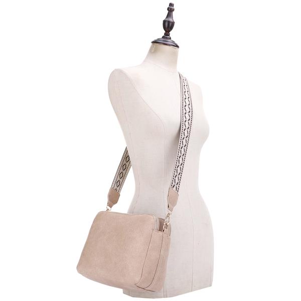 SMOOTH CHIC CROSSBODY BAG W GUITAR STRAP