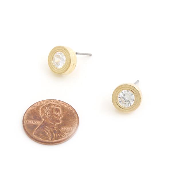 SODAJO ROUND CRYSTAL GOLD DIPPED STUD EARRING