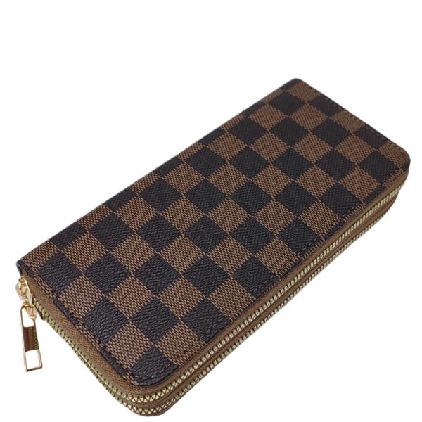 CHECKER PATTERN WALLET