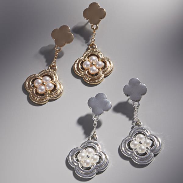 CLOVER SHAPED METAL POST EARRING