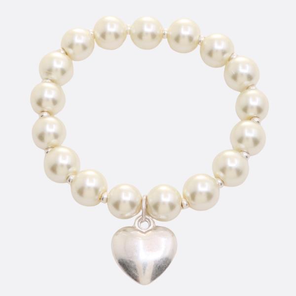 HEART CHARM PEARL STERTCH BRACELET