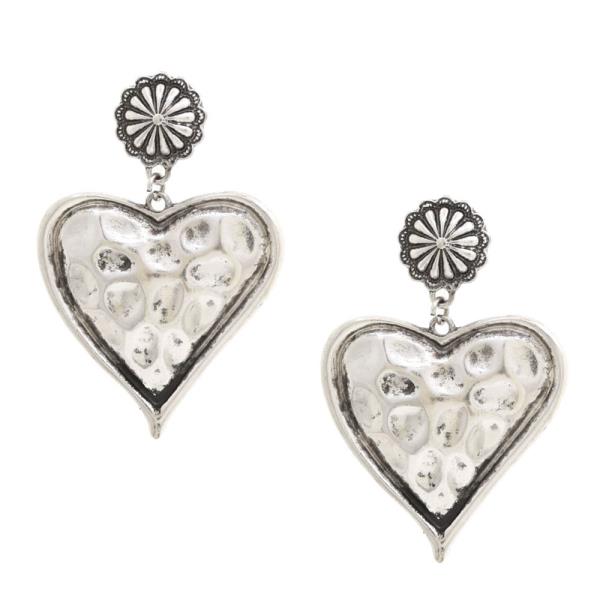 HAMMERED METAL HEART DANGLE EARRING