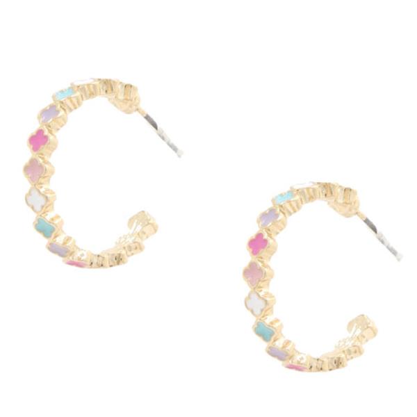 CLOVER EDGE OPEN HOOP EARRING