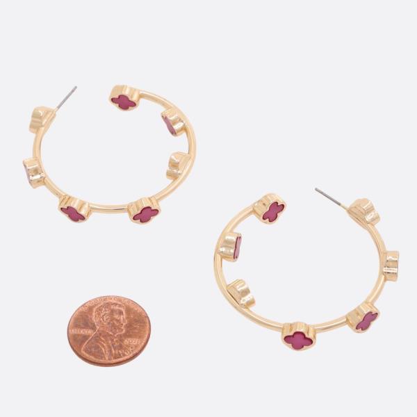 CLOVER STATION OPEN HOOP EARRING