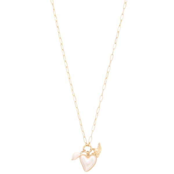 PEARL HEART PENDANT NECKLACE