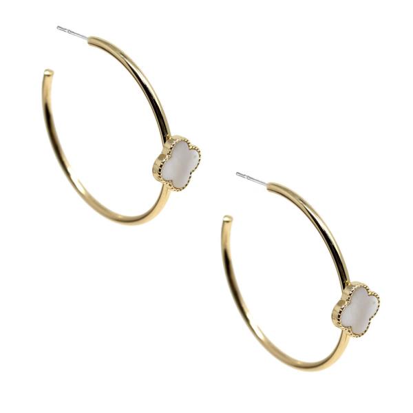 CLOVER HOOP EARRING