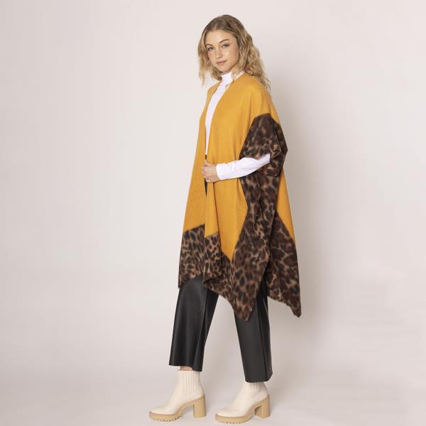 LEOPARD BORDER COZY KIMONO