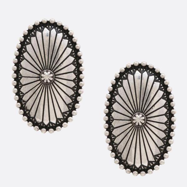 WESTERN STYLE OVAL CONCHO METAL EARRING