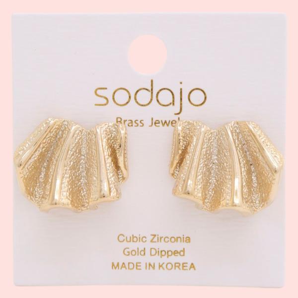 SODAJO RUFFLE METAL GOLD DIPPED EARRING