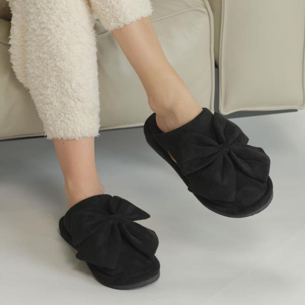 CC FAUX SUEDE BOW SLIPPERS - SM SIZE