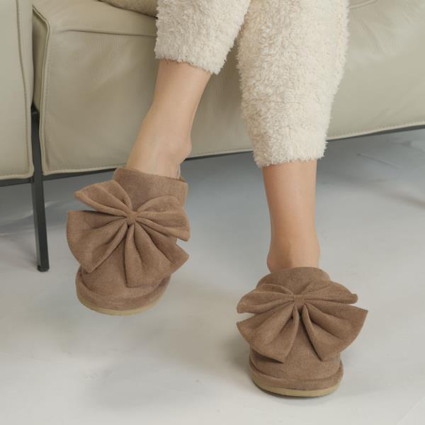 CC FAUX SUEDE BOW SLIPPERS - SM SIZE