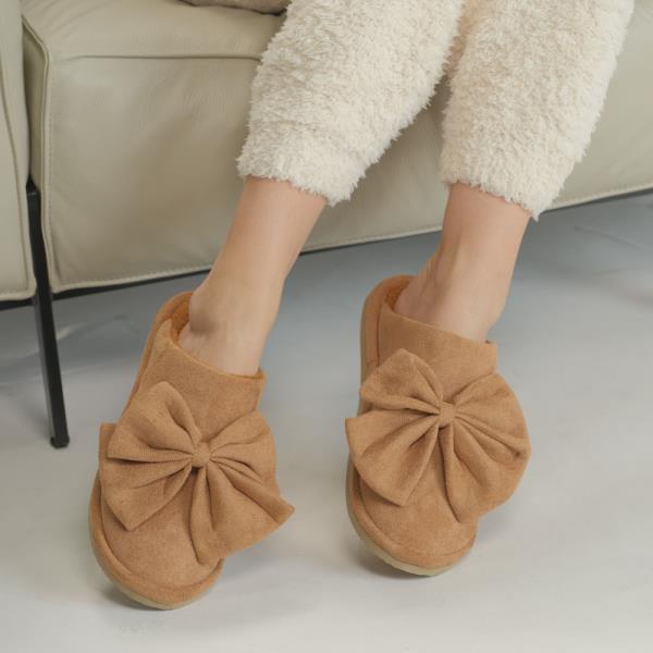 CC FAUX SUEDE BOW SLIPPERS - SM SIZE