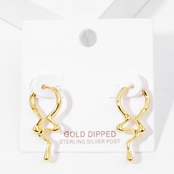 GOLD DIPPED HOOP EARRING