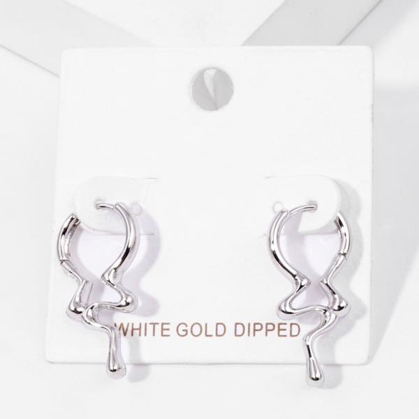 GOLD DIPPED HOOP EARRING