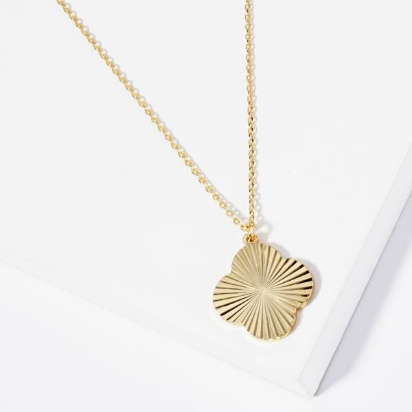 GOLD DIPPED CLOVER PENDANT NECKLACE